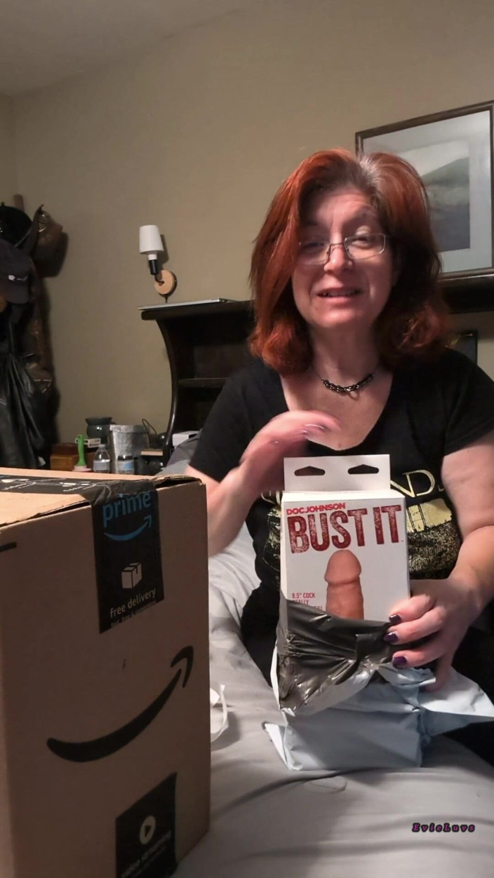 Elianna: Unboxing More New Sex Toys