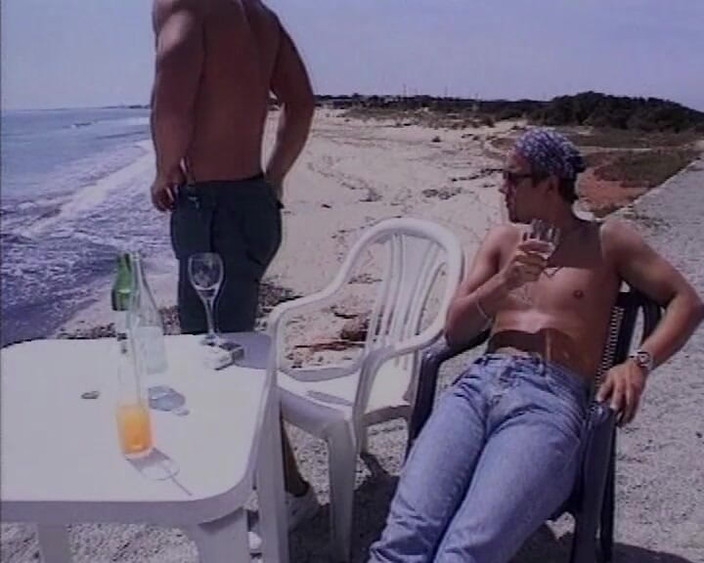 Best Amateur Sex: 해변에서 나를 빨고 따먹도록 설득해