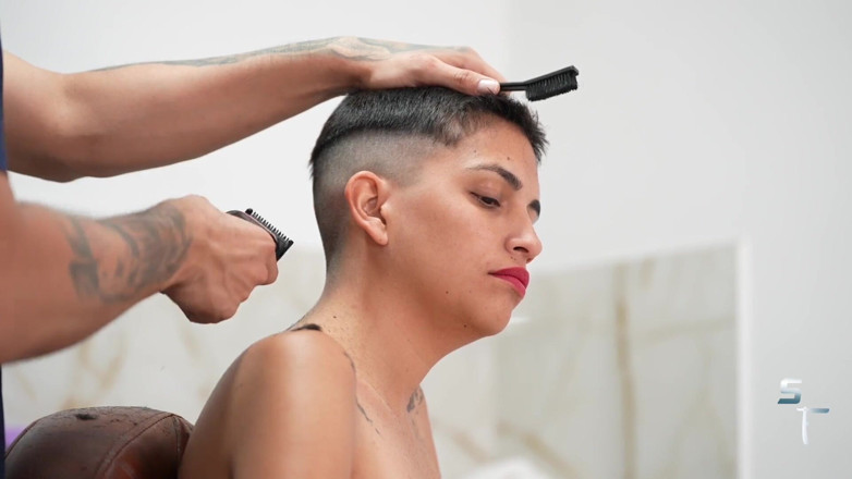 Shave Flix: Carolyn