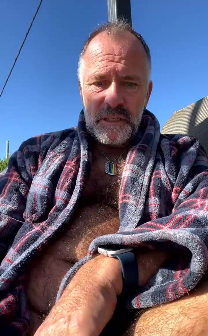 Daddybearvlc: Steamy solo vods - guten morgen-chat