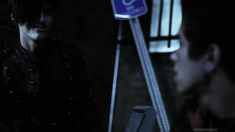 Twinklight: Збентежений хлопець під силою вампіра