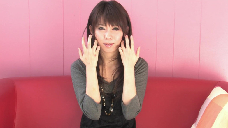 Solo Japanese: Gorgeous Japanese slut loves to play with her wet pussy