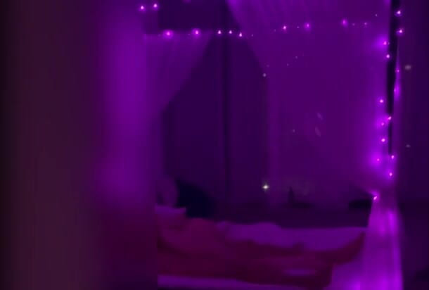 Curry: Cuckold špehuje svou ženu