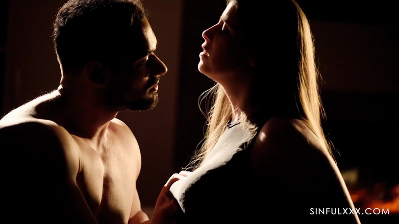 Sinfulxxx: 芯2にセクシー - Sinfulxxx