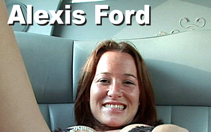 Edge Interactive Publishing: Alexis Ford titter vagflash si masturba