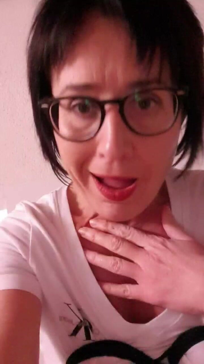 JulieEroticDress: スクワートとのオーガズム