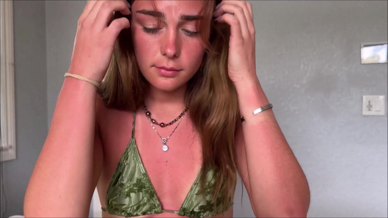 Alex Adams: Little Stepsister's Sunburn Accident - Arabella Rose - Family Therapy