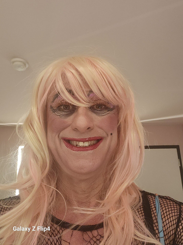 Jasmine Sub: 操她湿透的希望大张