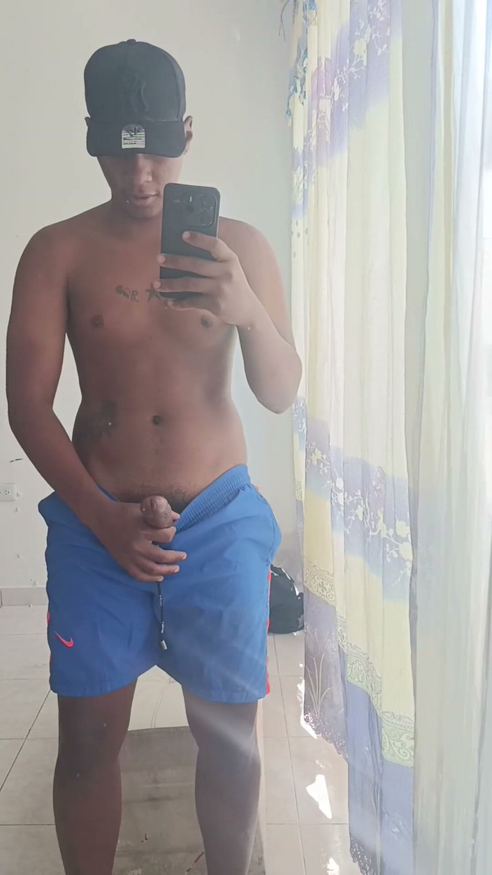 SANTIXXX19CM: Grosse noire, masturbation, frente al espejo bigdick