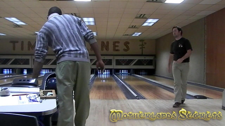 Evilseed Entertainment: Sau khi chơi bowling đĩ