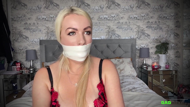Gag Attack: Penny Lee - Multi layered self gag