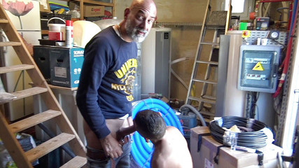 Crunch Boy: Ayah tiri kongkek tanpa kondom Nick Spears