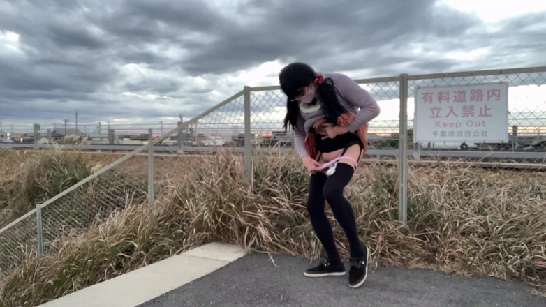 megu2002: Rozkaz trenera nr 29 Zniekształcił ekspozycję na publicznej plaży