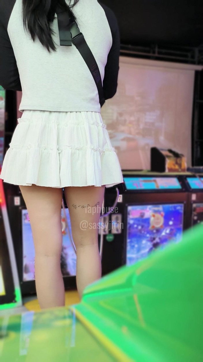 Caged sissy: Caged Sissy: Arcade 1st Try