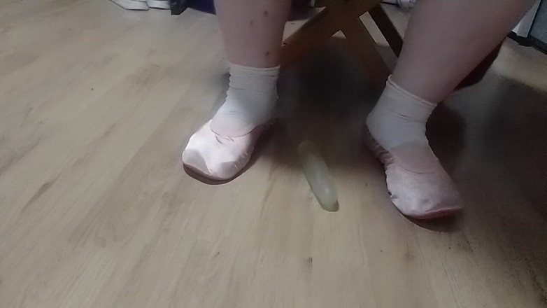 tammara big: Mina första gymnastikskor med vita strumpor