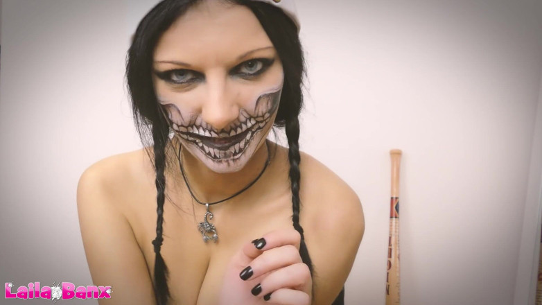 Laila Banx: Selamat hari hallowen! Coli bareng aku sampai kami datang!