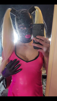 What Do You Think? Do You Think This Colour Suits Me?