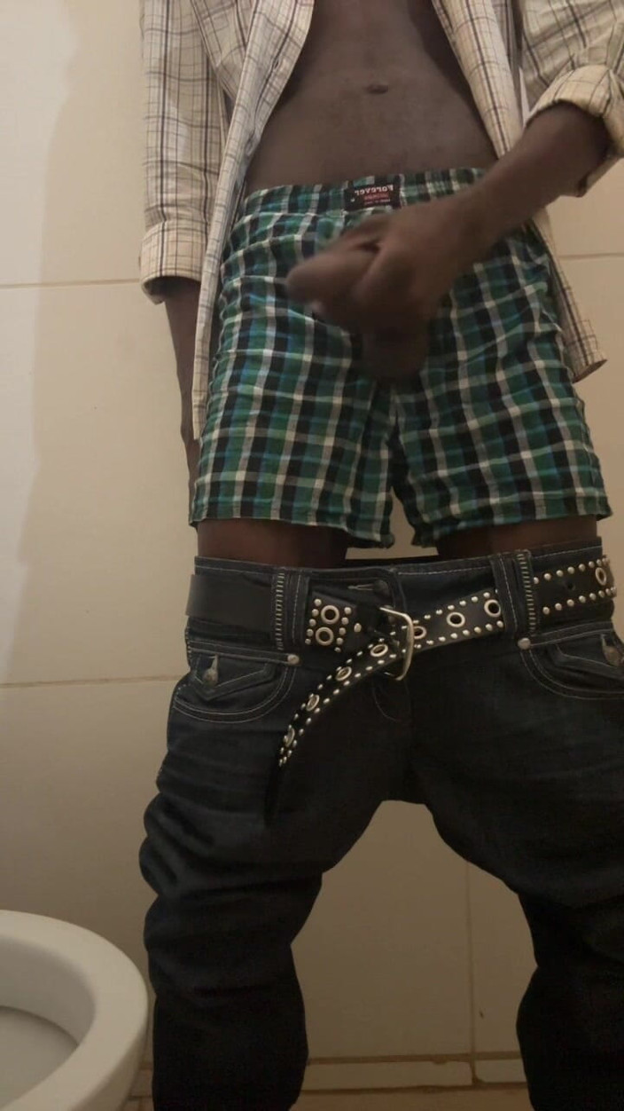 Slimniqqa: Bro Got Horny at Work He Had to Beat His...