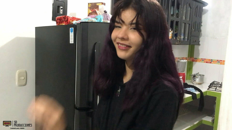 MAFELAGO: Dej mému nevlastnímu bratrovi bohaté krémové kouření a on je...