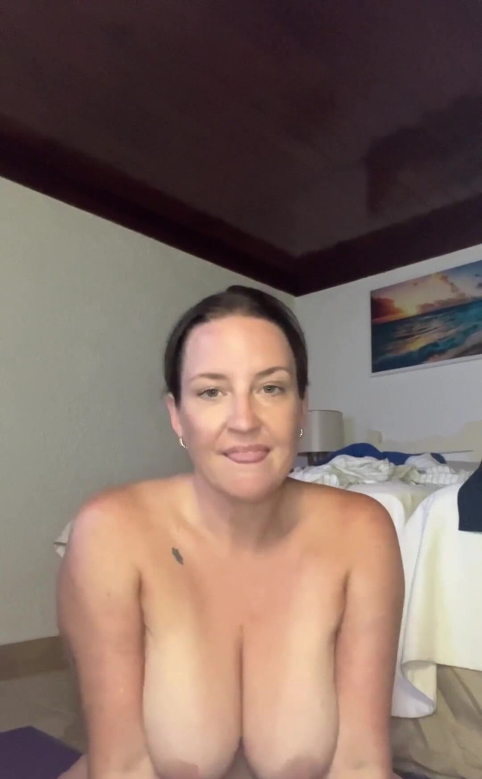 Avril Showers: Jag kände för att sträcka för min kamera och visa...