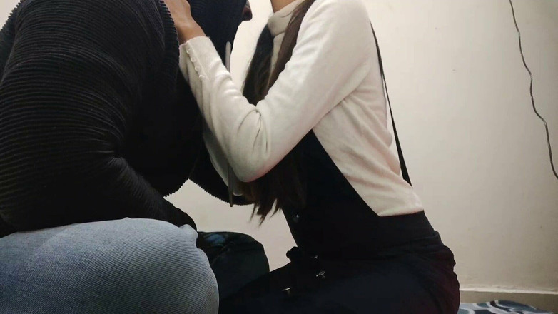 Hornycouple149: Evlenmeden önce ilk seks Hintli üniversiteli kız seks videosu