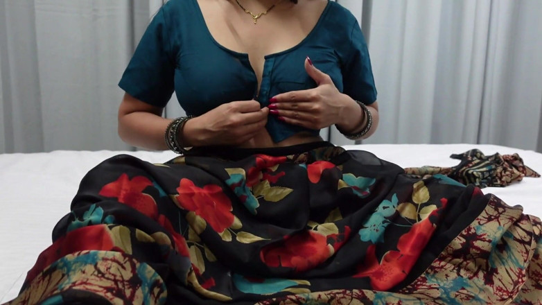 CurvyCumCouple69: Indian Hot Sexy Bhabhi Fingering Pussy Orgasm
