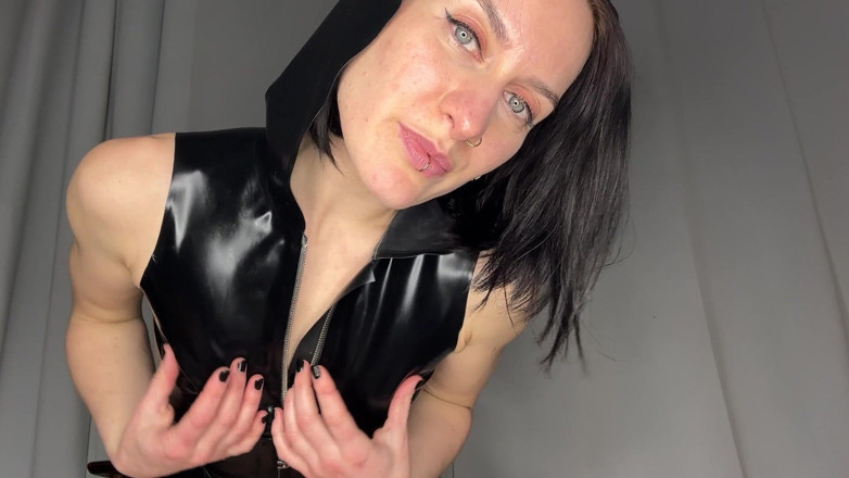 Miss Flora: My Latex Outfit and Perfect Ass