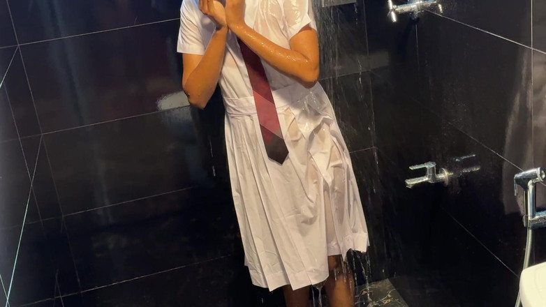 J kodi: După facultate, futai cu fratele meu vitreg, fată drăguță asiatică și...