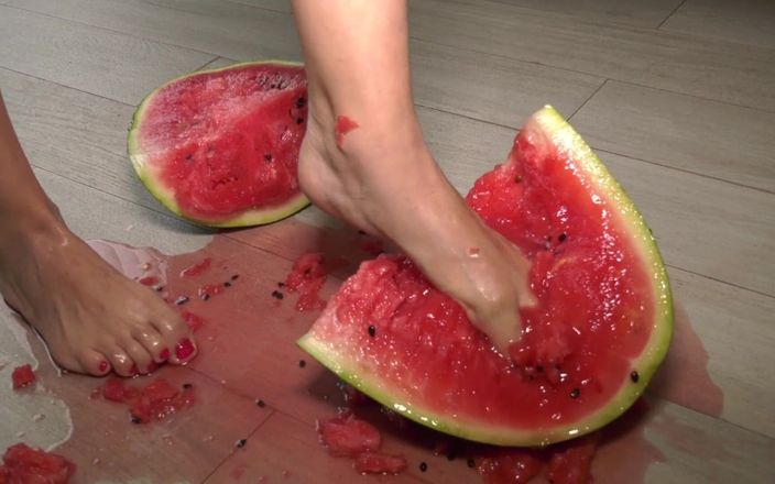 Foot Fetish 4K | By Taworship: Watermelon Crushing