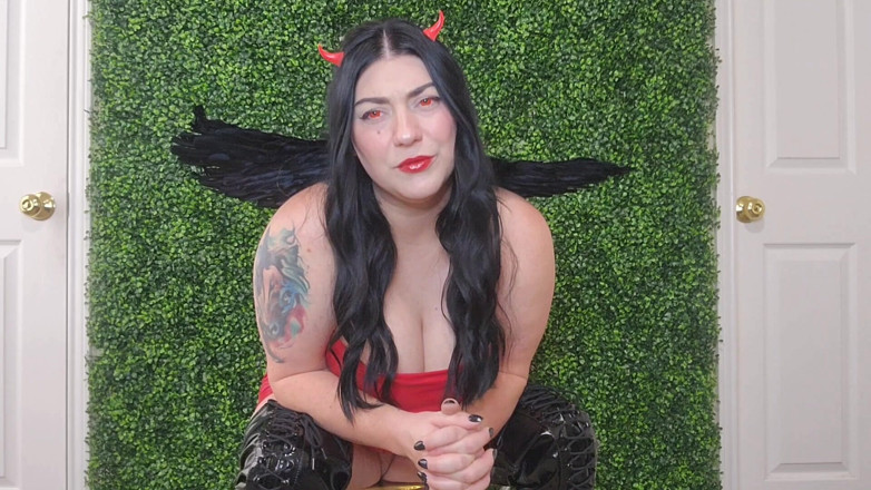 Julia Ryan: ยั่วยวนโดย succubus ตด