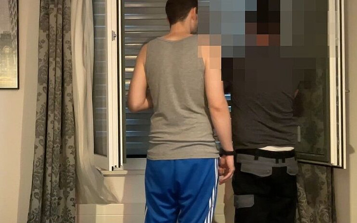 AntoGoesHunting: Straight Storen-monteur đã bị quyến rũ và nhận được một BJ và...