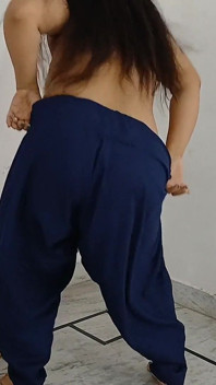 印度加斯蒂裸体 mujra 在旁遮普歌曲