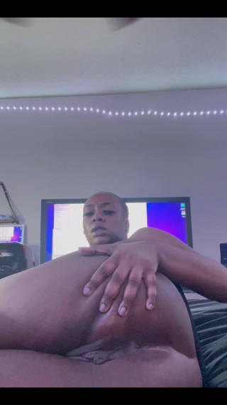 Harley Harper: Put Your Head Under My Skirt?