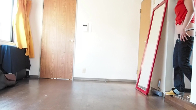 Mayumi Kanzaki: 超低腰牛仔裤