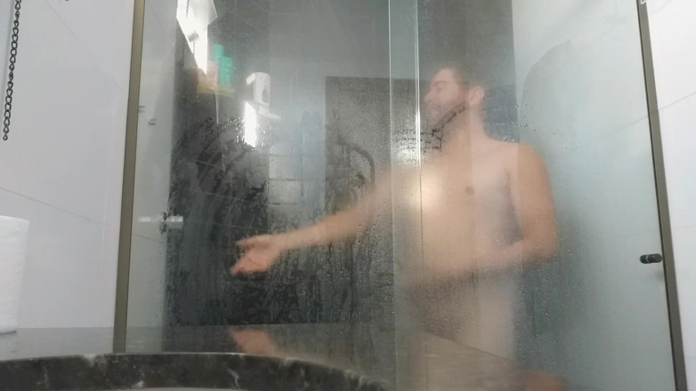 Marcosninfo: See What I Did in the Shower, Caught in the...