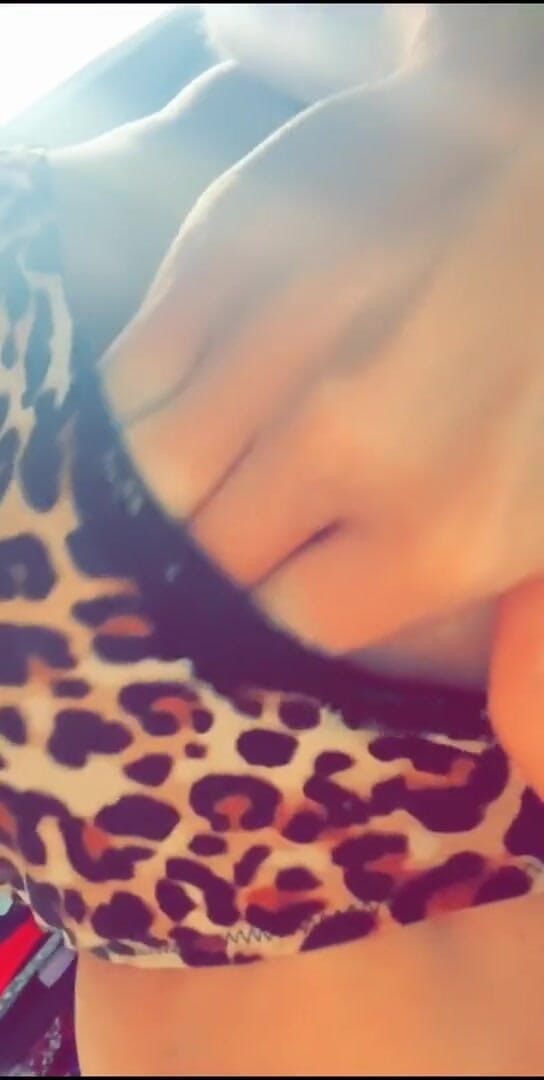 Chelly181818: Blondie plays in leopard bra &amp; panties