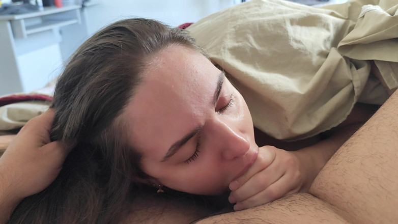 ApoloAngell: Трахать её рот — это слишком круто