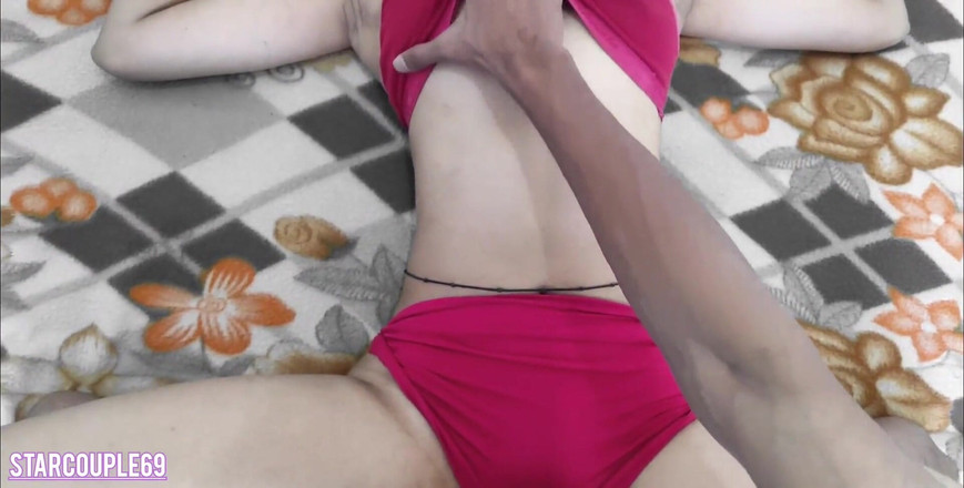 Star couple: Üvey erkek kardeş üvey kız kardeşini sikiyor ve sıkı amının içine...