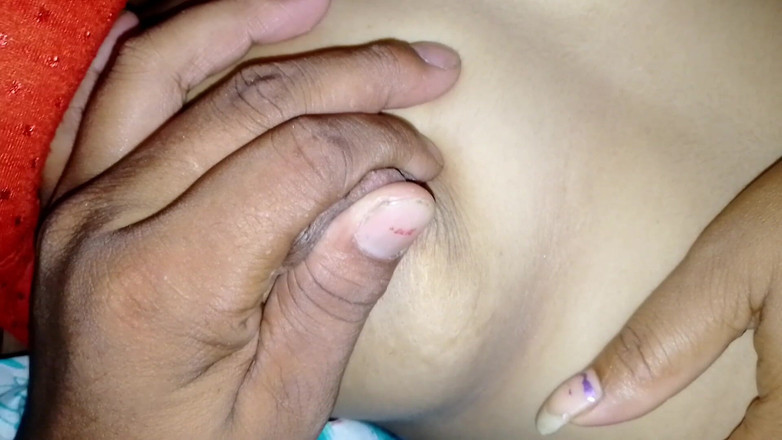 Uttar dinajpur: Indická vesnická nevlastní sestra a nevlastní bratr virální videa, část 1