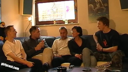 Girlycast: Lisa makes Mannie to a cuckold