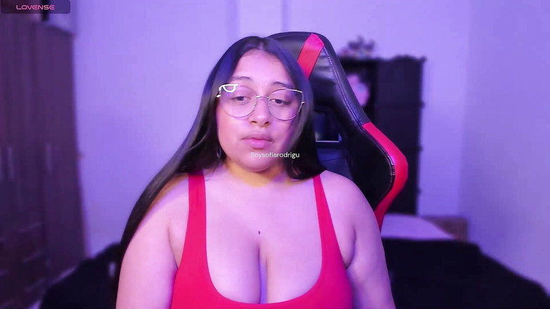 soysofiarodrigu: Show privé, baise ma chatte, gros seins et gros cul