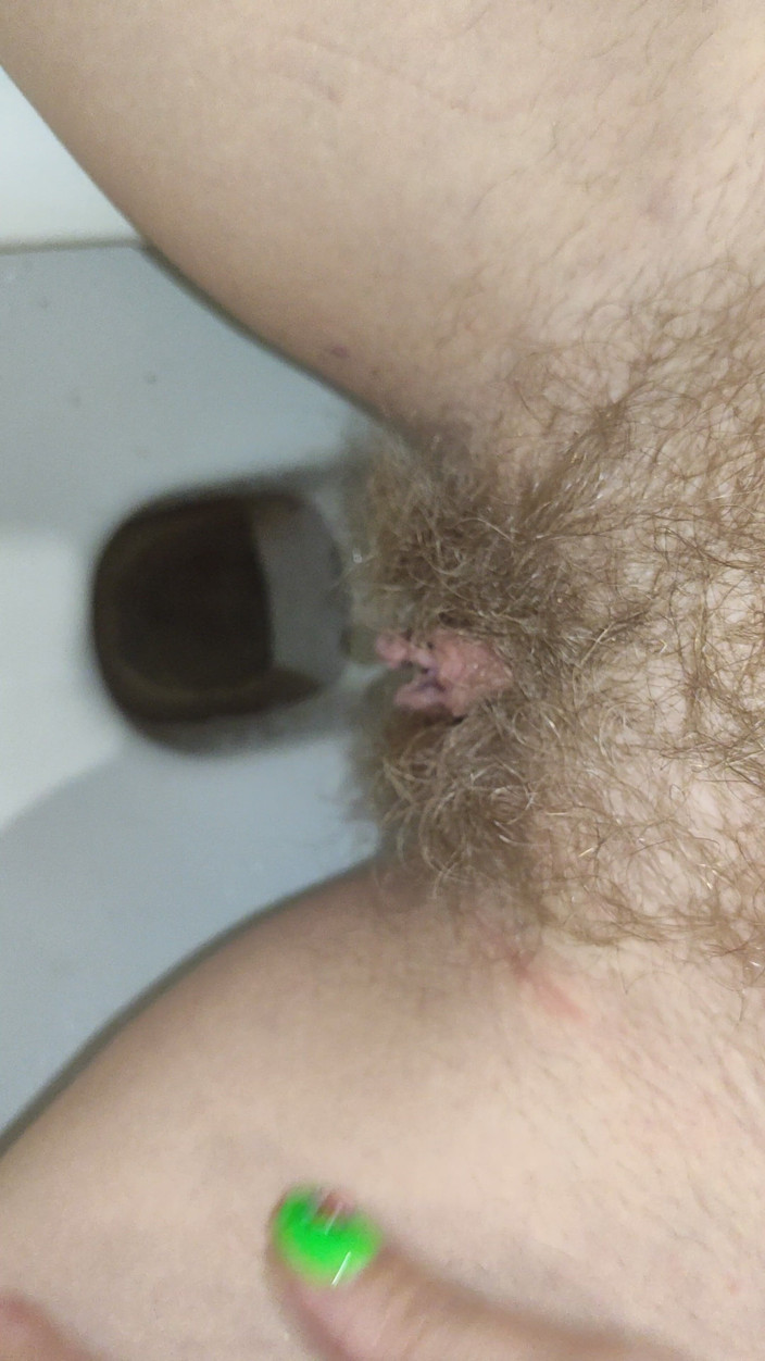 Risky Hairy Couple: Pee Pee