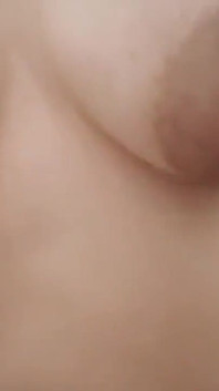 La messicana culona mostra tutto l'ano e la vagina davanti alla telecamera viene scopata dalla sua cowgirl messicana posteriore