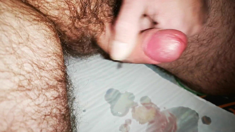 Cicci77: Ragazzo gay grande carico di sperma