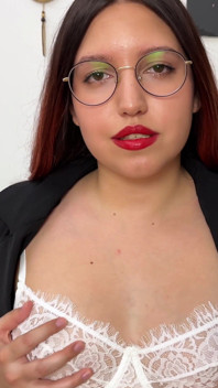 Sora vitregă devine instructorul tău sexual. Numărătoarea inversă a spermei