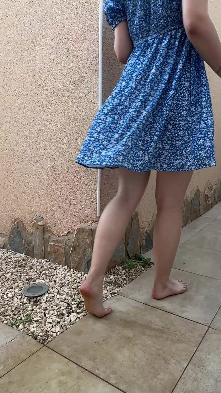 Sheryl X Sinclair: La compilation più completa di pisciate all'aperto 2025!