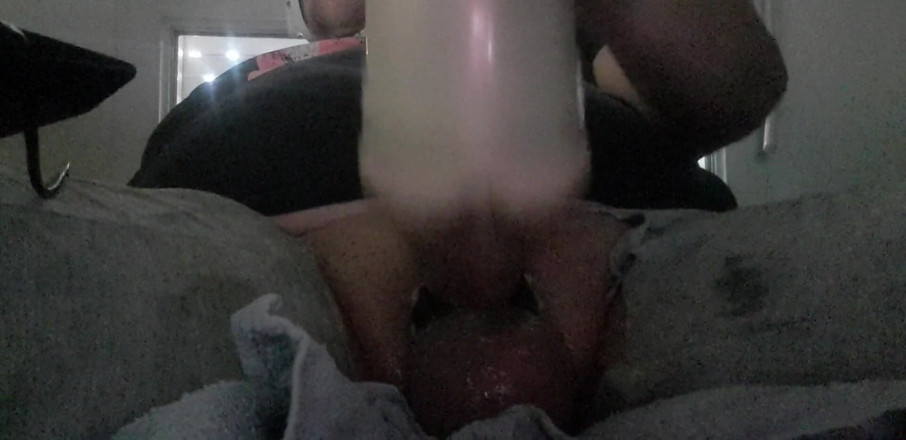 Jimmy X: Aku menyetubuhi penisku dengan fleshlightku