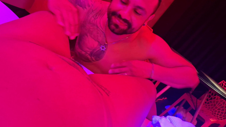 Lukas Zaad: Závislost na chtíči: Její sexy kundička mě donutila šukat non-stop