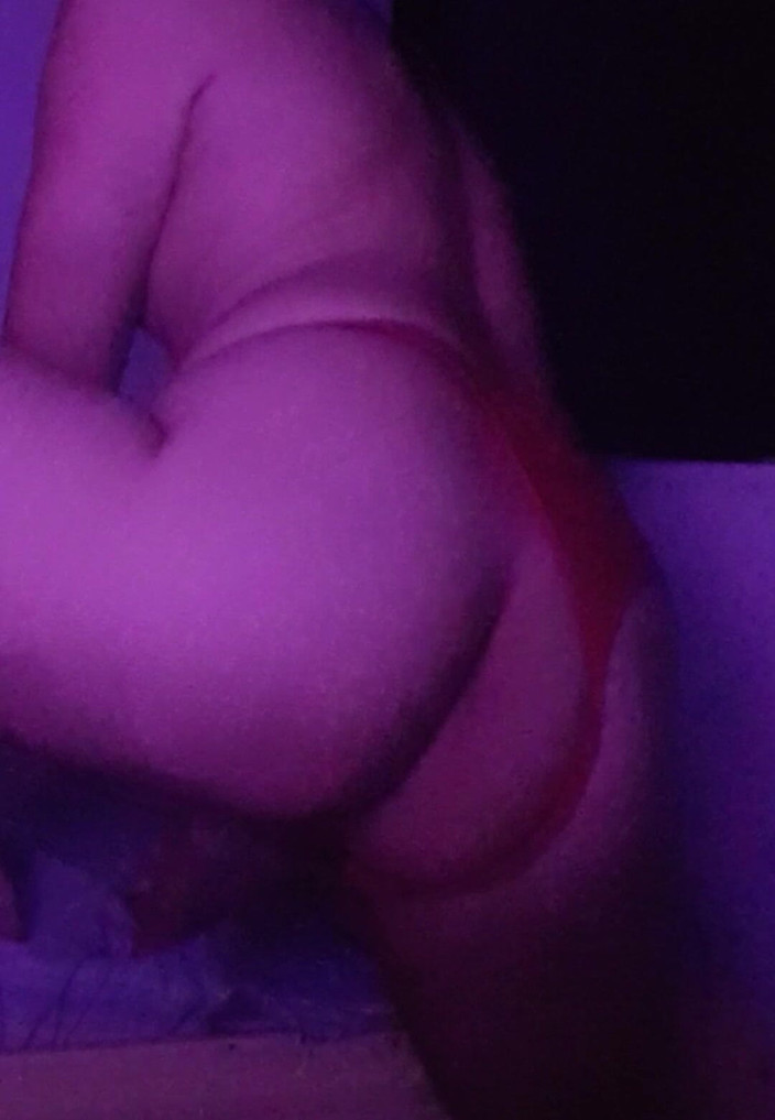 Gabbizinha: Je roule le cul en culotte