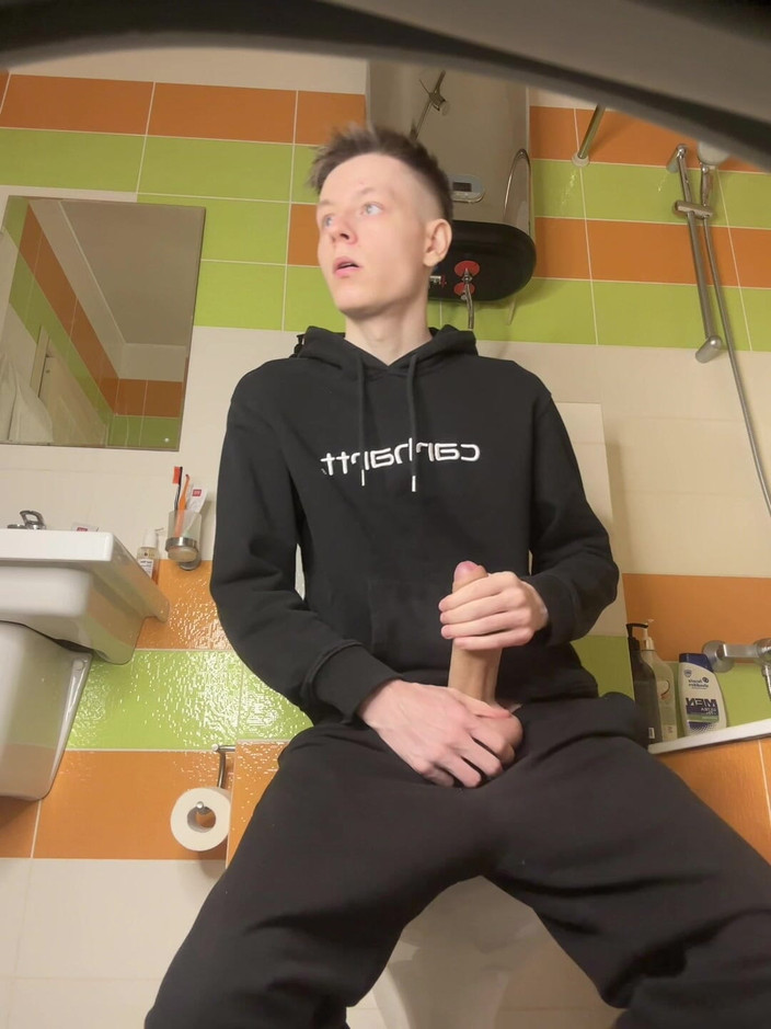 Morflot24: Goyangan solo si cewek nakal kembar